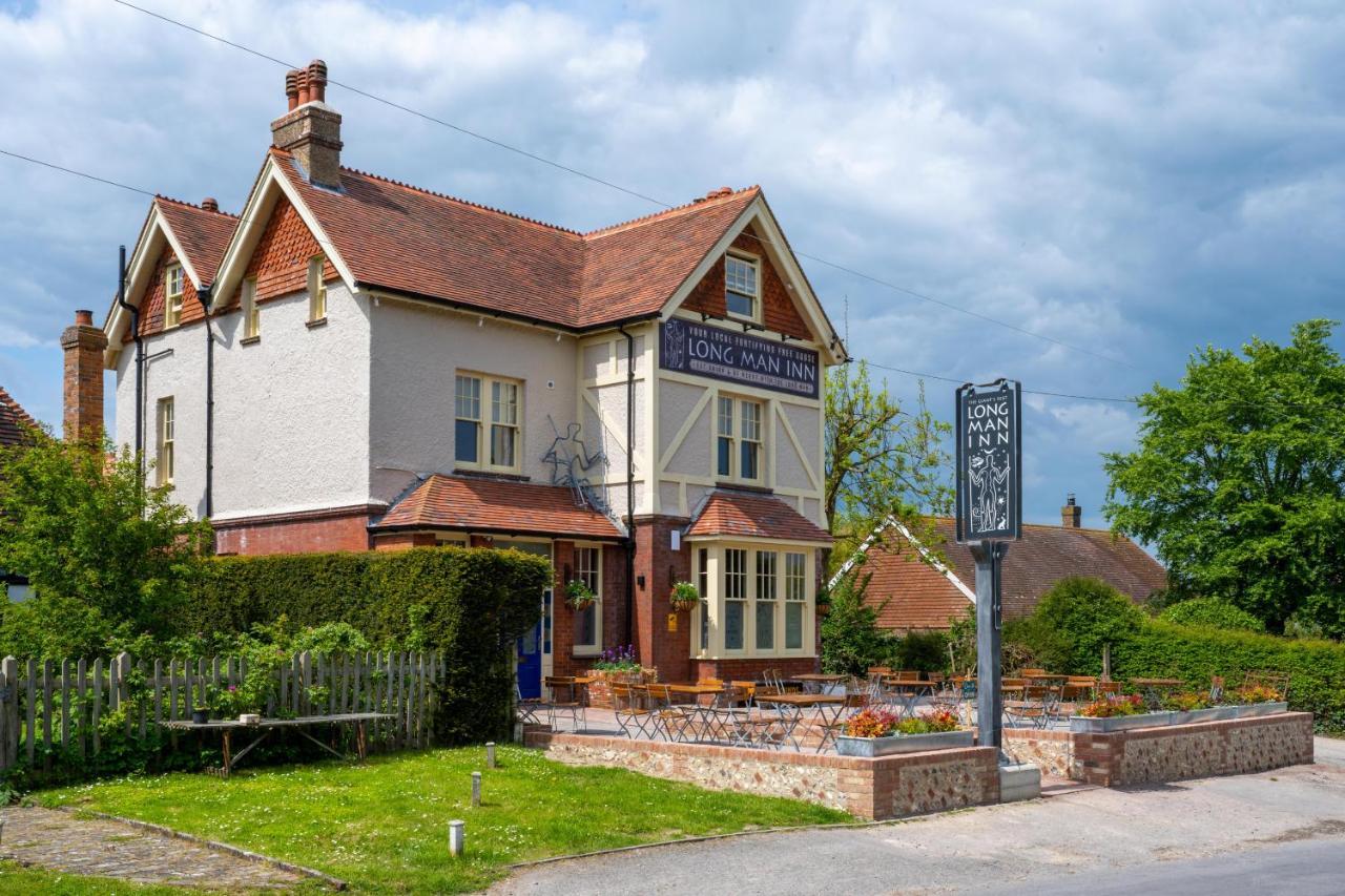 Long Man Bed & Breakfast *